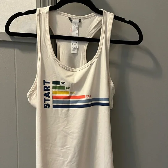 Oiselle tank - Picture 3 of 7